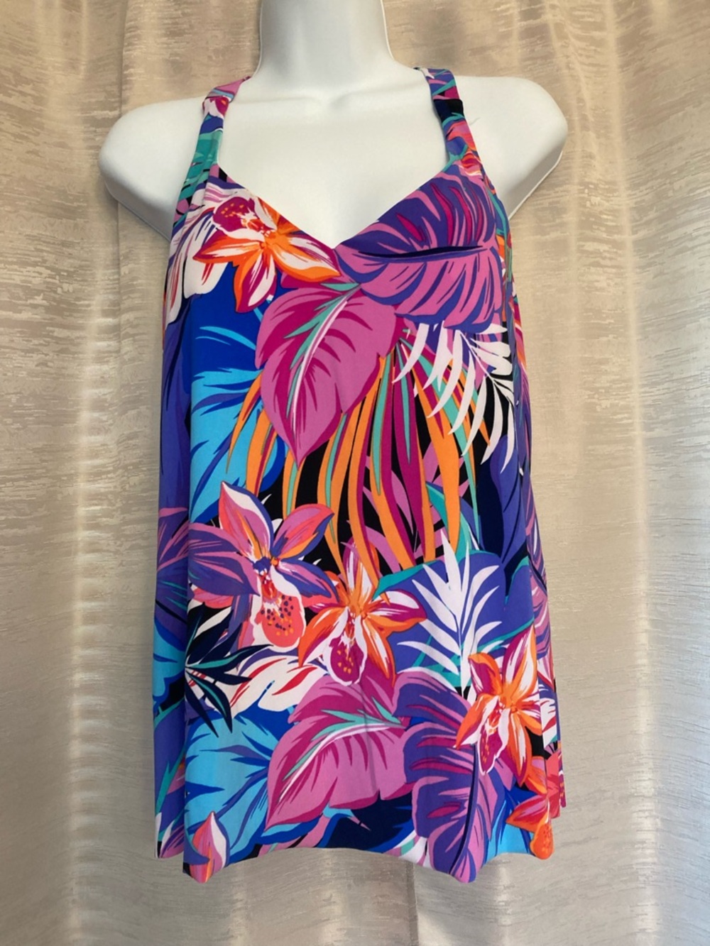 Aqua Green Tropical Floral V-Neck Tankini Top in Vibrant Multi-colored. NWT L